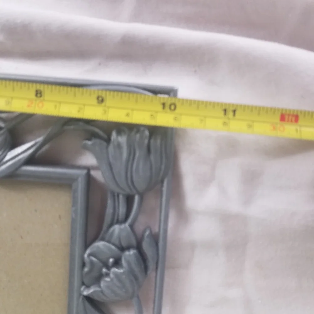 Tulip Floral Metal Photo Frame  5x7 Silver Excellent Art Nouveau Pewter